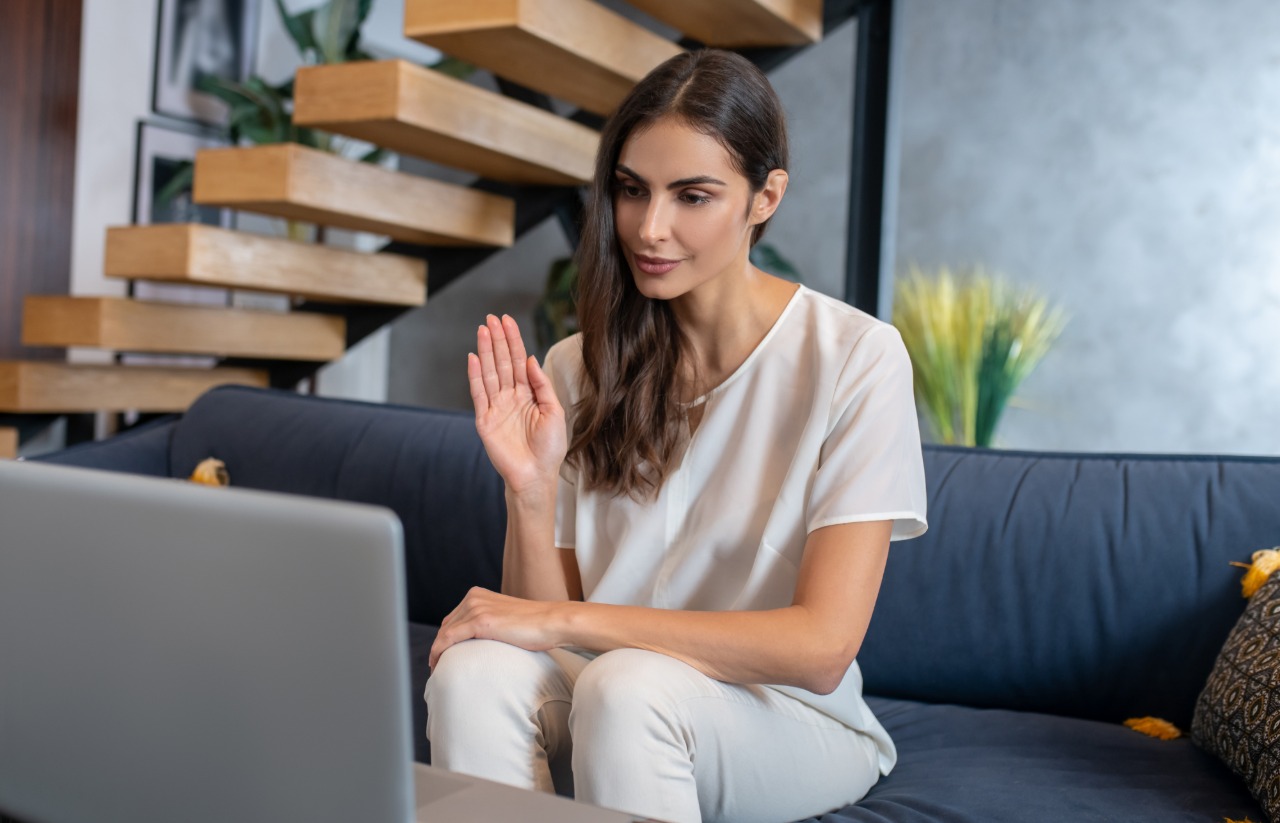 client talking with psyhiatrist